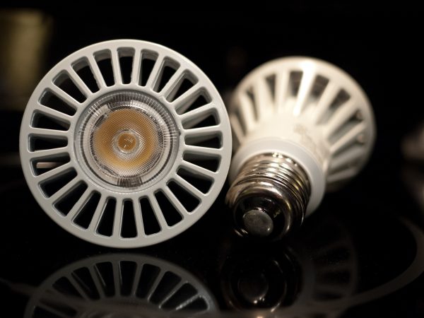 Energy-saving LED lightbulb